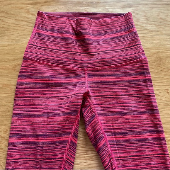 Lululemon Wunder Under Crop (Hi Rise) - Picture 5 of 6